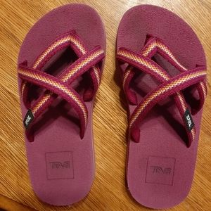 Girls size 13 Teva sandals